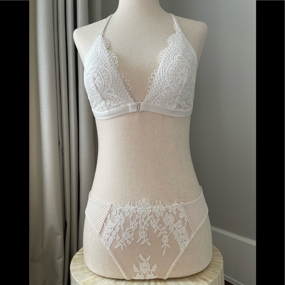 ❤️ NEW SEXY & GORGEOUS COCONUT WHITE VS SET NVR WORN!